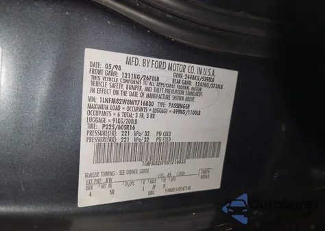 1998 Lincoln Town Car Signature из США, поврежденный, VIN 1LNFM82W8WY716830